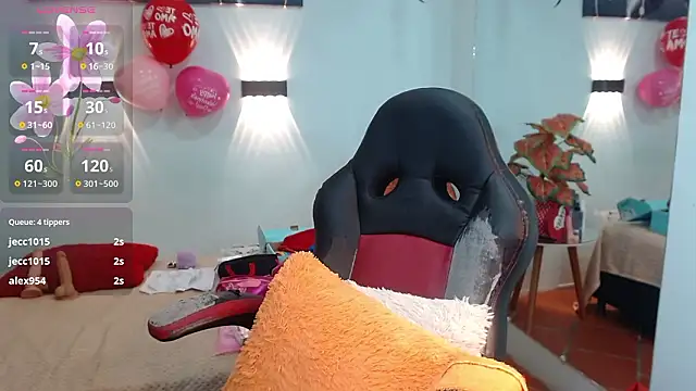 sila_bolum Adlı Modelin Canlı XXX Sohbeti