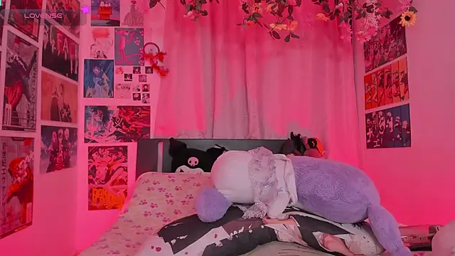 MissCurvyTop élő XXX-chatje