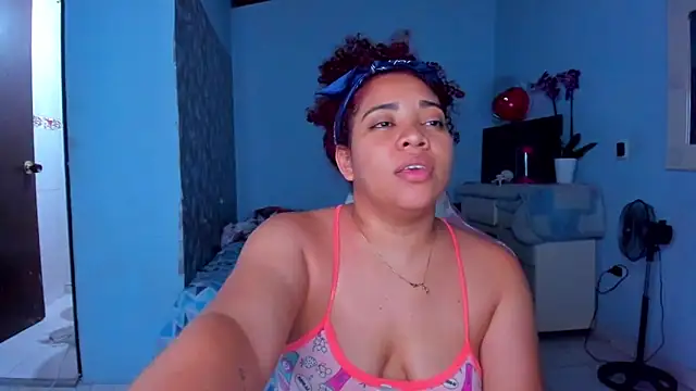 AngelaCoffee Chat XXX in diretta