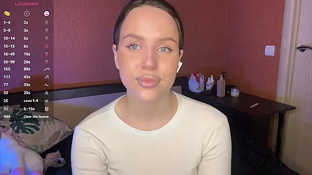 Онлайн чат XXX SanoraVillnave