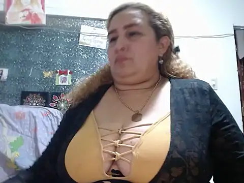 แชท XXX สดของ Perla1981--