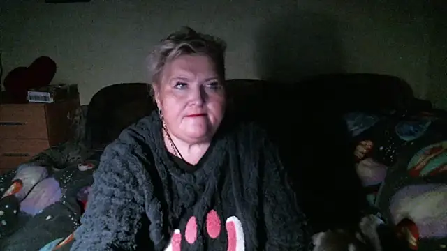 Lana555 – Naživo XXX chat