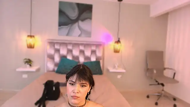 XXX chat uživo modela aisha_sakina