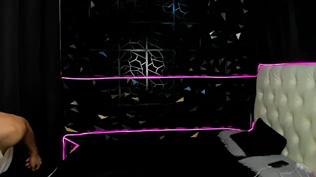 JamesxxxMarky 现场XXX聊天