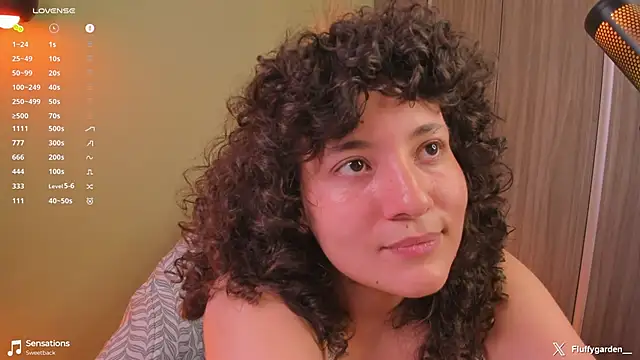 Chat +18 de Fluffygarden ao vivo