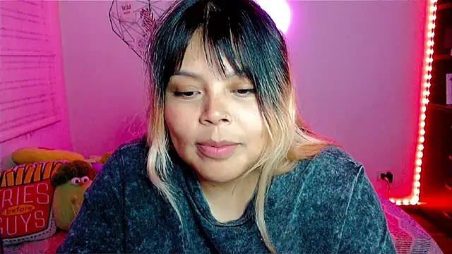 Онлайн чат XXX EllieMoonX