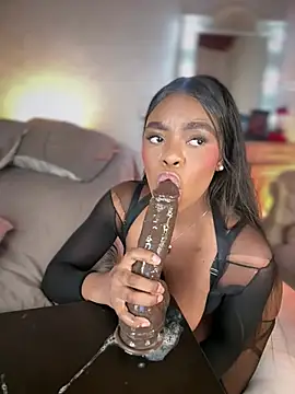 Chatroom XXX en direct de shannol_ryan