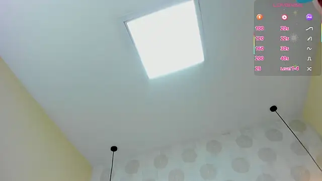 MAGIEVANS1 Adlı Modelin Canlı XXX Sohbeti