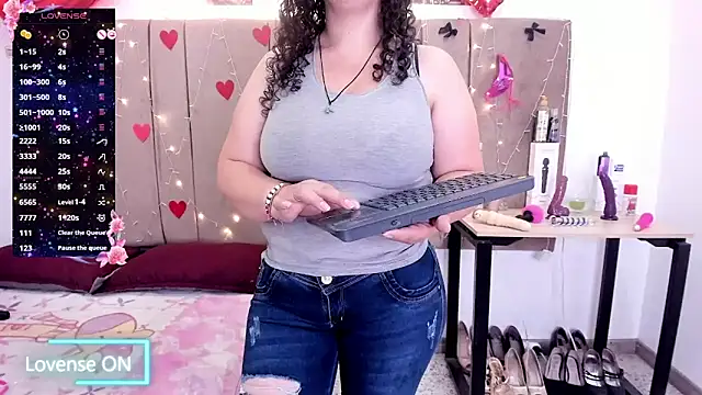 Zaly_mature লাইভ XXX চ্যাট