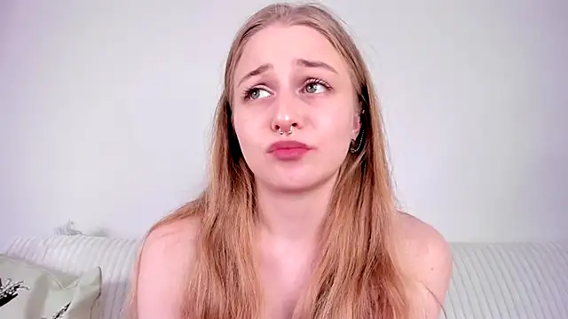 دردشة MiaMews الجنسية المباشرة