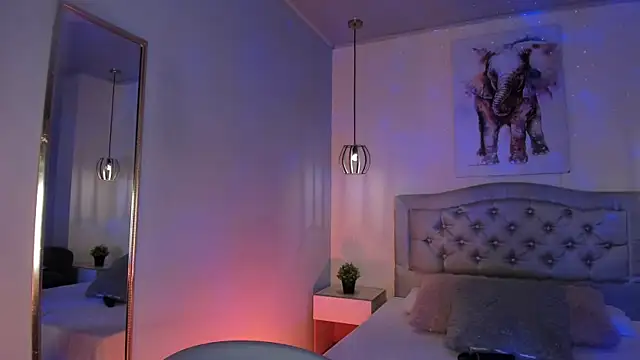 Chat XXX en directo de ayshel__