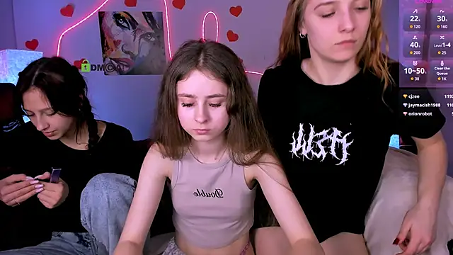 rebecca_smile: απευθείας συνομιλία ΧΧΧ