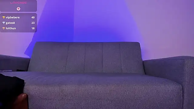 Chat XXX en directo de miah_storm