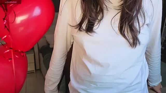 Онлайн чат XXX ElinaMotion