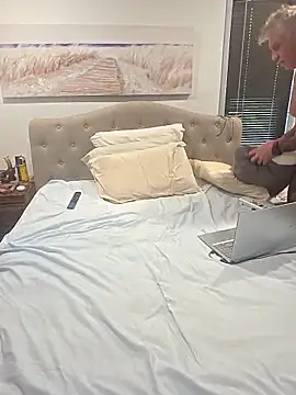 Handsolo_porn Show Webcam