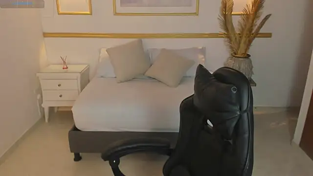 Chat +18 de lia_sexx19 ao vivo