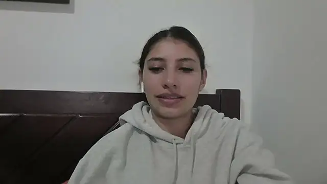 AliceTeenager___'s Live XXX Chat