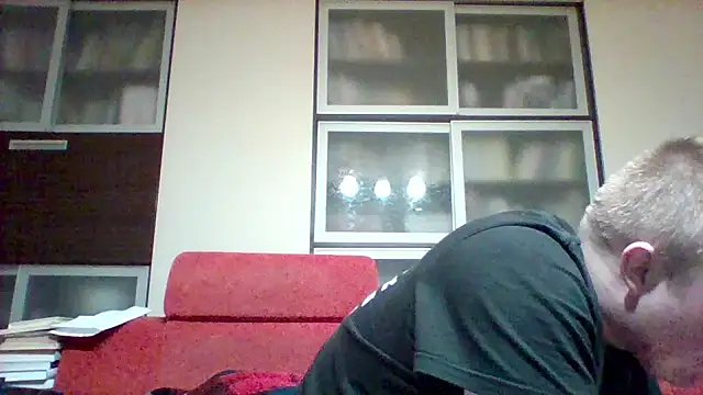 Matttthees Adlı Modelin Web Kamerası Şovu