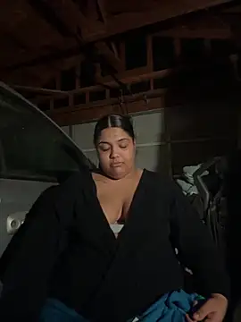 1n0nlythroat's Live XXX Chat