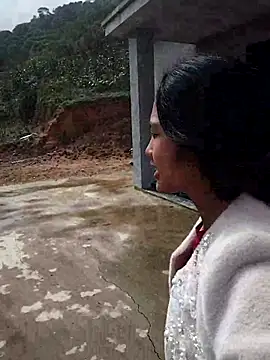 Hoa-tuylip 网络视讯表演