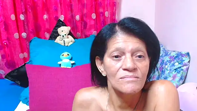 SLUTTYROXY's Live XXX Chat