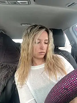 StasyWood live XXX chat