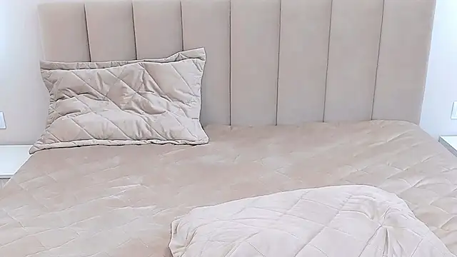 lulu_wolf Adlı Modelin Canlı XXX Sohbeti