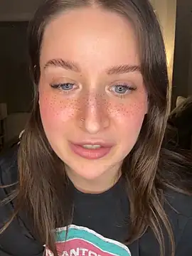 XXX chat uživo modela nerdynina