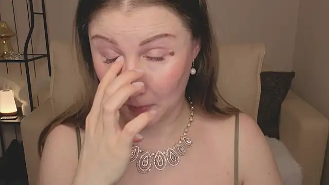 XXX chat uživo modela Helens_love