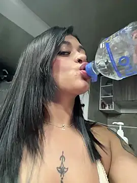 Saray_charmante Adlı Modelin Canlı XXX Sohbeti