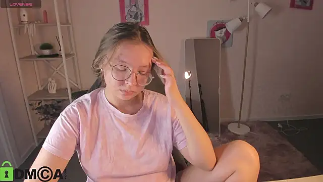 XXX chat uživo modela Nuura_Moore