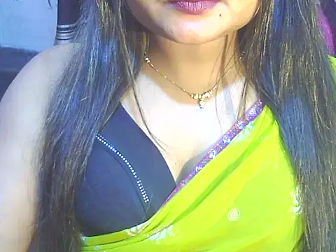 Nusrat_Faria Show in webcam