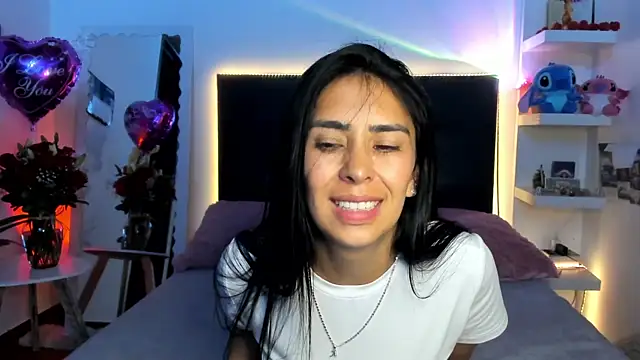 Chat +18 de angela_black_hair ao vivo