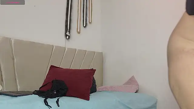 aly_n_sebasのライブXXXチャット