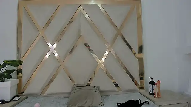 Czat XXX na żywo – Selenaasm