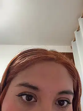 Nailealipsglossy's Webcam Show