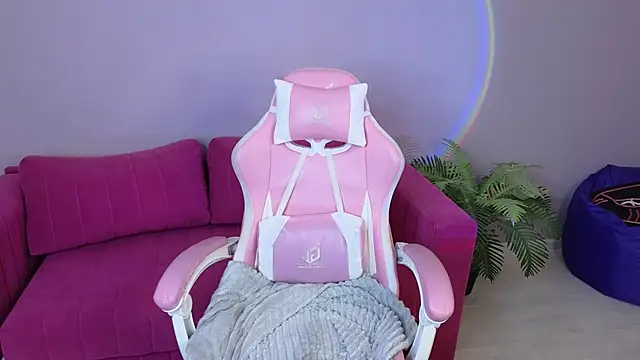 LovingWhisperrn Live XXX chat