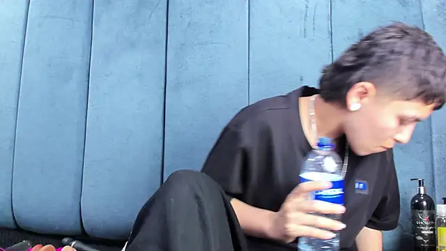 Megan_Thompson_ Adlı Modelin Canlı XXX Sohbeti