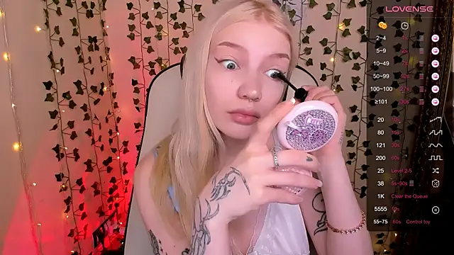 AnyaTaylor_ live XXX chat