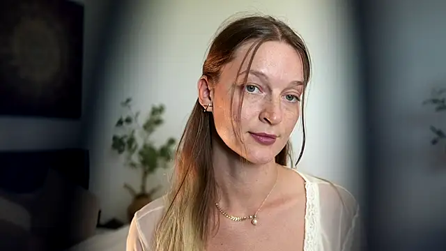 Special___ Adlı Modelin Canlı XXX Sohbeti