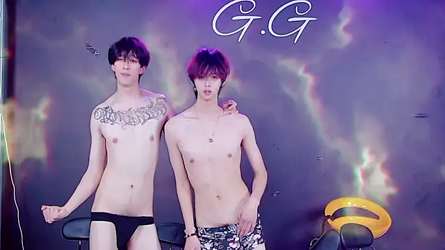 Chat XXX en directo de TNT-001