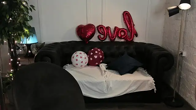 XXX chat uživo modela Dark_Moni