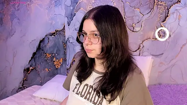 Mey_moon Adlı Modelin Canlı XXX Sohbeti