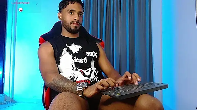 Christian_thor Chat XXX live