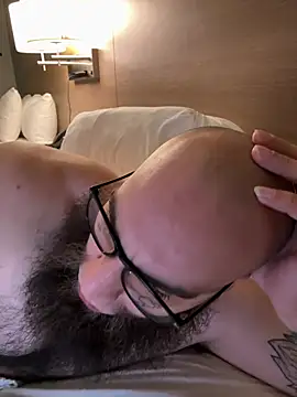 MastaWolfy: онлайн-секс-чат