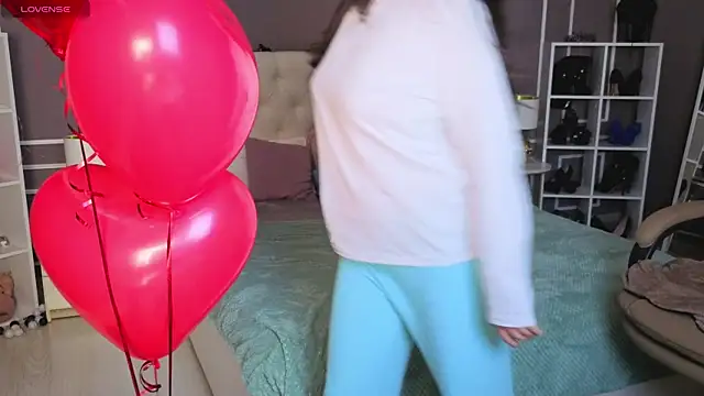 ElinaMotion 即時 XXX 聊天