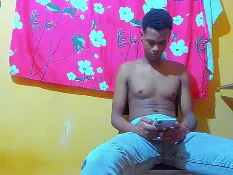 Chatroom XXX en direct de aunstin_farid1