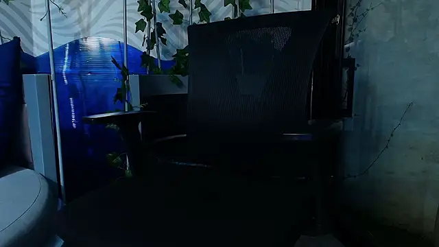 TheKing_39_ élő XXX-chatje