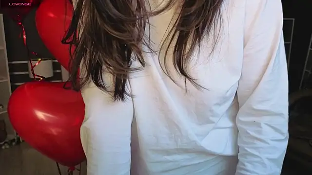 ElinaMotion – Naživo XXX chat