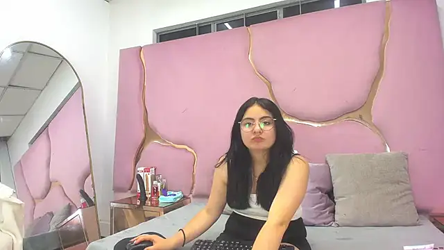 SweatedDelacroixのウェブカメラショー